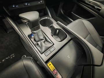 Lexus ES VII (XV70) Sedan Facelifting 300h 218KM 2025 Od ręki - 300h Business Edition 2.5 E-CVT 218KM | Szyberdach!, zdjęcie 14