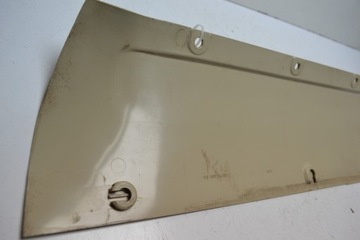 Mercedes W116 Нижняя крышка правой стойки борта