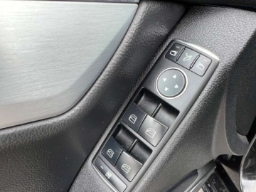 Mercedes Klasa C W204 Kombi T204 1.8 180 CGI BlueEFFICIENCY 156KM 2010 Mercedes-Benz Klasa C AUTOMAT KLIMATYZACJA POLSKORY GRZANE FOTELE PARKTRON, zdjęcie 21