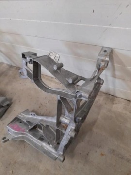 ОПОРА РЕМНЯ ПЕРЕДНЯЯ ЛЕВАЯ MERCEDES C-CLASS W205