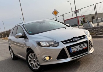 Ford Focus III Kombi 1.6 EcoBoost 150KM 2011 Ford Focus TITANIUM 1.6EB 150ps 6Biegow Tylko115TysPrzebiegu SamParkuje UN, zdjęcie 9