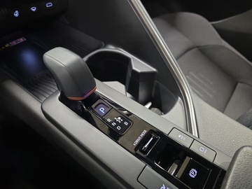 Toyota C-HR II SUV 1.8 Hybrid 140KM 2024 Toyota C-HR 1.8 Hybrid Style C-HR STYLE|Bitone 1.8, zdjęcie 25