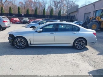 BMW Seria 7 G11-G12 2020 BMW Seria 7 xdrive, 2020r., 4x4, 4.4L 4.4 Benzyna 523KM, zdjęcie 5
