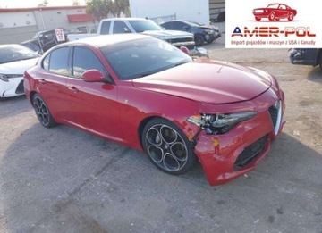 Alfa Romeo Giulia II Sedan Facelifting 2.0 Turbo 280KM 2023 Alfa Romeo Giulia Ti 2023 2.0 Benzyna 280KM