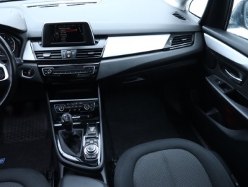 BMW Seria 2 F22-F23-F45-F46 Gran Tourer 218i 136KM 2015 BMW 2 Active Tourer 218i Active Tourer, Navi, zdjęcie 7