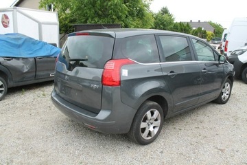 Peugeot 5008 I Minivan Facelifting 1.6 BlueHDi 120KM 2016 Peugeot 5008 ROK 2016 POJ 1,6 120 KM, zdjęcie 4