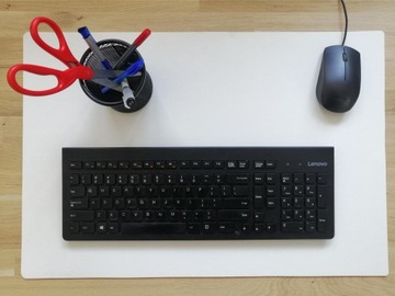 Защитный коврик на стол, письменный стол, комод, столешница 2,6мм 140х60см ЧЕРНЫЙ