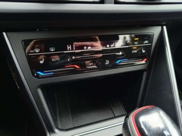 Volkswagen Polo VI GTI Facelifting 2.0 TSI 207KM 2023 Volkswagen Polo GTI serwis ASO 2.0TSI 206KM bezwyp. pakiety MatrixLED Virt, zdjęcie 27