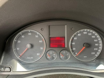 Volkswagen Golf V Hatchback 1.4 80KM 2006 Volkswagen Golf V, zdjęcie 6