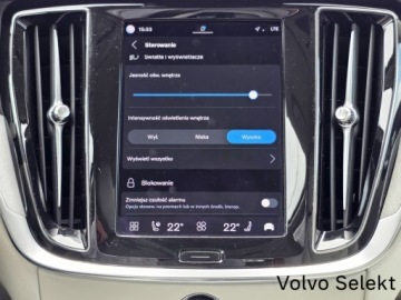 Volvo V60 II  Cross Country Facelifting 2.0 B4 197KM 2023 Volvo V60 Cross Country Kredyt 4,99% Leasing od 10, zdjęcie 25