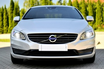 Volvo V60 I Kombi Facelifting 2.0 D2 DRIVE-E 120KM 2017 Volvo V60 LiFT 2,0 Disel Bi Xenon Ledy Skóra, zdjęcie 2