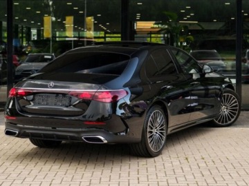 Mercedes Klasa E W214 Sedan 2.0 220d 197KM 2025 E Klasa 220 d 4-Matic AMG 2.0 (197KM) 2025, zdjęcie 9