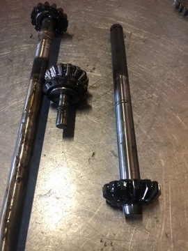 Mechanizm różnicowy oś skrzyni Spicer 4.702.119