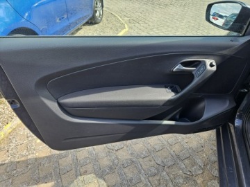 Volkswagen Polo V Hatchback 3d Facelifting 1.0 75KM 2014 Volkswagen Polo 1.0 Benzyna 75KM, zdjęcie 14