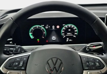 Volkswagen Passat B8 Variant Facelifting 2.0 TDI SCR 150KM 2024 Volkswagen Passat Variant Bogata wersja - Masaze - Virutal Cockpit - Alcan, zdjęcie 15