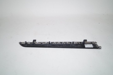 AUDI A4 B8 A5 8T LIŠTA DEKORACE DVEŘE PRAVÝ PŘEDNÍ 8K0867410J 1LQ