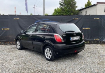 Kia Rio II Hatchback 5d 1.4 i 16V 97KM 2009 Kia Rio Kia Rio 1.4 b LPG EKONOMICZNY DLUGIE OPLATY Zamiana, zdjęcie 2