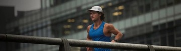 Музыкальные умные часы GARMIN FORERUNNER 255 черные