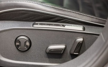 Volkswagen Arteon Fastback 2.0 TSI 272KM 2019 Volkswagen Arteon 2.0 TSI 4Motion R-Line DSG 2.0 Benzyna 272KM, zdjęcie 31