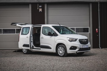 Opel Combo E Kombivan 1.5 Diesel 102KM 2021 Opel combo przewóz osoby na wózku rampa pfron, zdjęcie 5