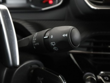 Peugeot 2008 II SUV 1.2 PureTech 130KM 2022 Peugeot 2008 FV23 1.2 Benzyna Allure Nawigacja, zdjęcie 29