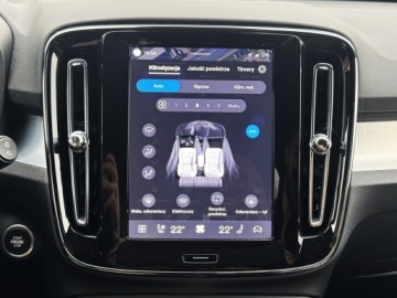 Volvo XC40 Crossover Facelifting 2.0 B4 197KM 2025 Volvo XC 40 B4 B Plus Black Edition | Harman Kardo, zdjęcie 15