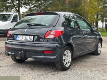 Peugeot 206 Hatchback 5d + 1.4 75KM 2010 Peugeot 206 plus 1.4 benzyna 75KM 2010r, zdjęcie 7