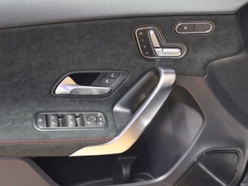 Mercedes Klasa A W177/V177 Hatchback Facelifting 2.0 220 190KM 2025 A Klasa 220 4-Matic AMG Line 2.0 (190KM) 2025, zdjęcie 13