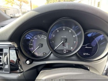 Porsche Macan 2023 Porsche Macan T 2023 2.0l 2.0 Benzyna 261KM, zdjęcie 8