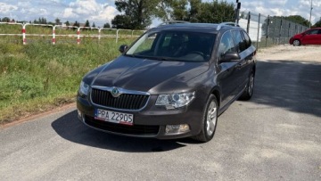 Skoda Superb II Kombi 2.0 TDI CR DPF 170KM 2010 Skoda Superb Raty 2.0 TDI170KM DSG Skora pamiec fotela Pdc el klapa 2.0, zdjęcie 5