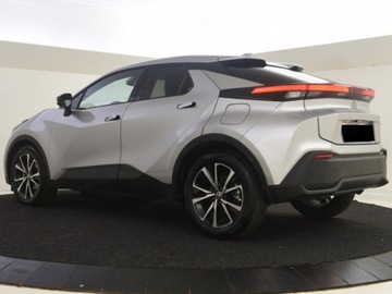 Toyota C-HR II SUV Plug-In 2.0  223KM 2025 Od ręki - Style 2.0 Hybrid Dynamic Force Plug-in 223KM | Podgrzewane fotele, zdjęcie 2