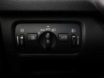 Volvo V40 II Hatchback 1.5 T2 DRIVE-E 122KM 2015 Volvo V40 Momentum automat tempomat PDC klima-auto, zdjęcie 29