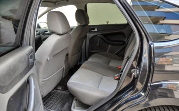 Ford Focus II Coupe-Cabriolet 2.0 Duratec 16V 145KM 2007 Ford Focus 2,0 (145KM) 2007 r. 2.0 Benzyna 145KM, zdjęcie 7