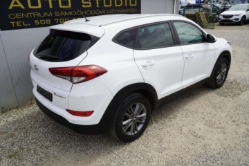 Hyundai Tucson III SUV 1.7 CRDI 115KM 2016 Hyundai Tucson Duza NaviKlimatronicGrzane FoteleAsystentyTempomatFull Serw, zdjęcie 2