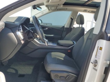 Audi Q8 2019 Audi Q8 Premium Plus S-Line 2019 3.0l 3.0 Benzyna 335KM, zdjęcie 7