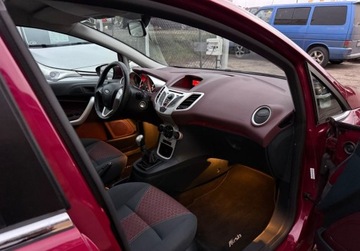 Ford Fiesta VII Hatchback 5d 1.25 Duratec 82KM 2011 Ford Fiesta 1.2 Benzyna 82KM, zdjęcie 12