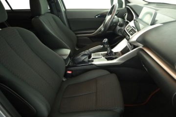 Mitsubishi Eclipse Cross SUV 1.5 T 163KM 2018 Mitsubishi Eclipse Cross 1.5 T-MIVEC, zdjęcie 6