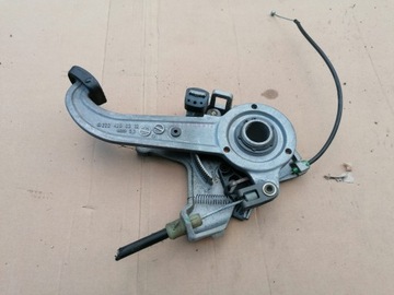 MECHANIZM HAMUCA RĘCZNEGO MERCEDES W210 2204200312