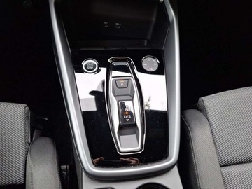 Audi A3 8Y Sportback 1.5 35 TFSI 150KM 2024 Audi A3 Sportback Ambiente PLUS Sportowe Fotele 1.5 Benzyna 150KM, zdjęcie 14