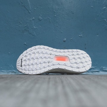 АДИДАС УЛЬТРАБУСТ