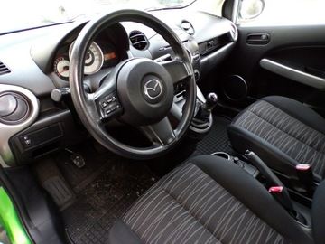 Mazda 2 II Hatchback 5d 1.3 86KM 2009 Mazda 2 Klimatyzacja / Gwarancja / 1.3 / 85KM, zdjęcie 16
