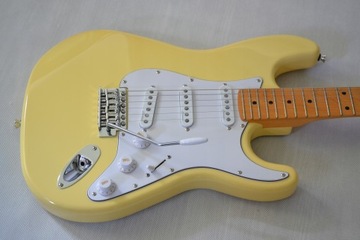 HARLEY BENTON ST-62 MN VW STRATOCASTER