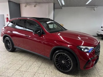 Mercedes GLC C254/X254 Coupe 2.0 300 258KM 2025 MERCEDES-BENZ GLC 300 4-Matic AMG Line 2.0 (258KM) 2025, zdjęcie 1