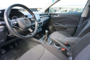 Skoda Fabia IV 1.0 MPI 80KM 2023 Skoda Fabia SalonPL, Kamera, Czuj. park., Klima, FrontLine Assist, Tempoma, zdjęcie 7