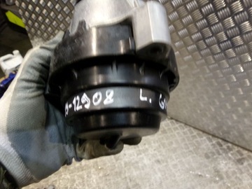 BMW G01 G11 G12 ULOŽENÍ MOTORU LEVÝ 6865947