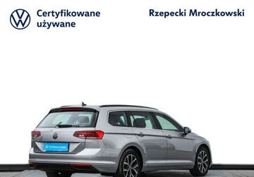 Volkswagen Passat B8 Variant Facelifting 2.0 TDI SCR 200KM 2023 Volkswagen Passat Variant 2.0 TDI 200KM DSG Business Fotele Podgrzewane Te, zdjęcie 4