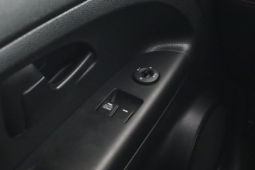 Kia Venga Mikrovan Facelifting 1.6 DOHC 124KM 2015 Kia Venga 1.6 CVVT, Salon Polska, Serwis ASO, zdjęcie 18