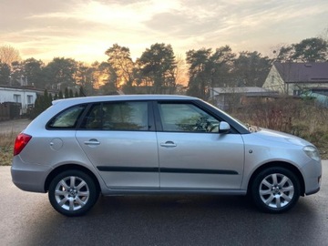Skoda Fabia II Kombi 1.4 i 16V 85KM 2009 Skoda Fabia Skoda Fabia 1.4 MPI 5- Drzwi Klimatyzacja Bez Korozji Full Ser, zdjęcie 5