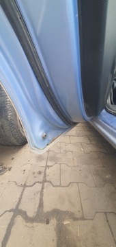 DVEŘE LEVÉ ZADNÍ HONDA JAZZ II 2004R 5D