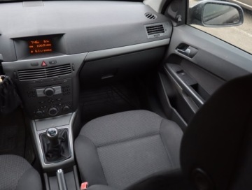 Opel Astra H Kombi 1.9 CDTI ECOTEC 100KM 2005 Opel Astra 1.9 CDTI, Klima,ALU, Alarm, zdjęcie 7